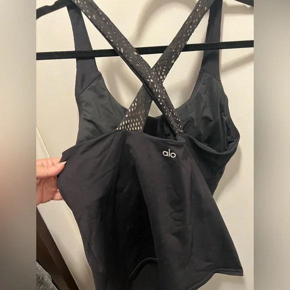 ALO Yoga Black Tank with Built-in Sports Bra - Picture 1 of 5